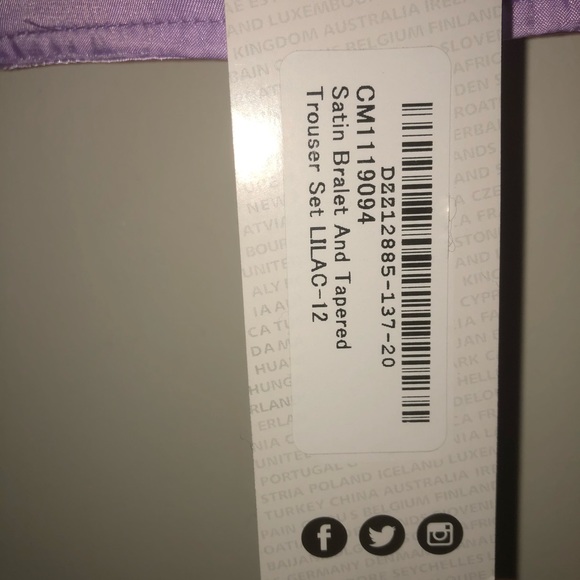Boohoo Lilac Satin Bralet top, Size U.K. 12 - Picture 7 of 7